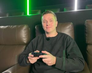 aaron troschke freundin