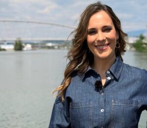 alina stiegler moderatorin